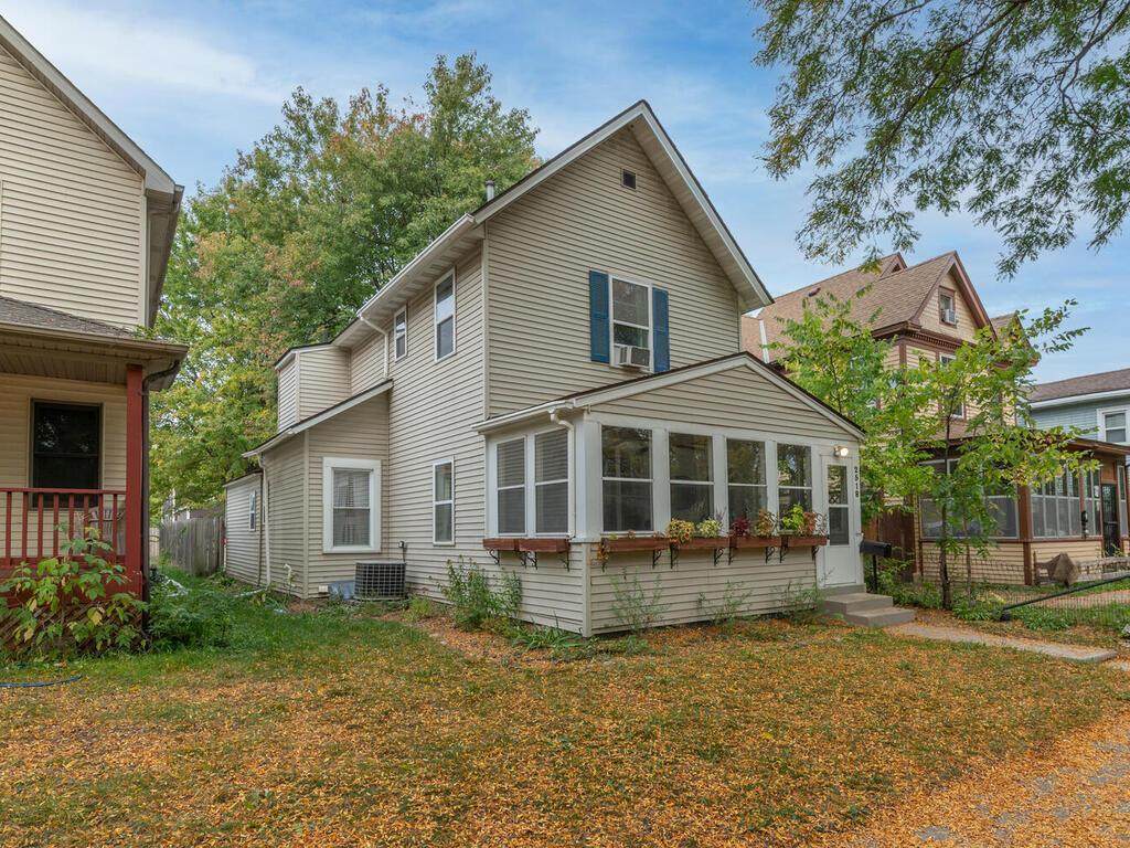 2518 15th Avenue - Photo 1