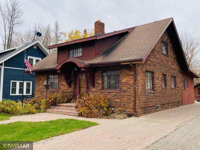 1148 Lake Avenue - Photo 1