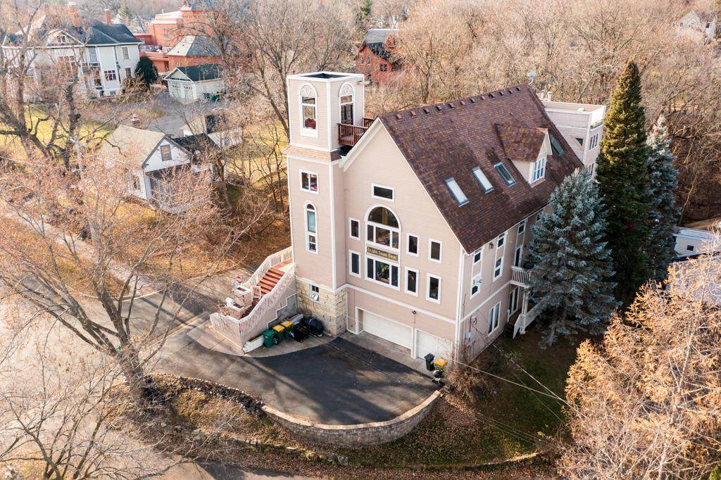240 Oak Street - Photo 1