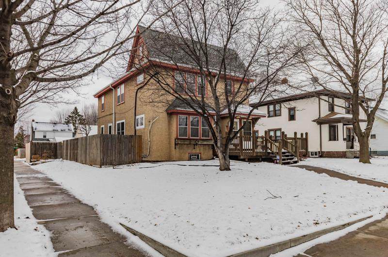 1406 Edgerton Street - Photo 1
