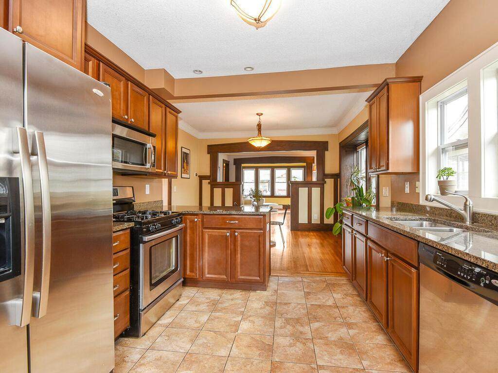 4028 Columbus Ave. - Photo 1