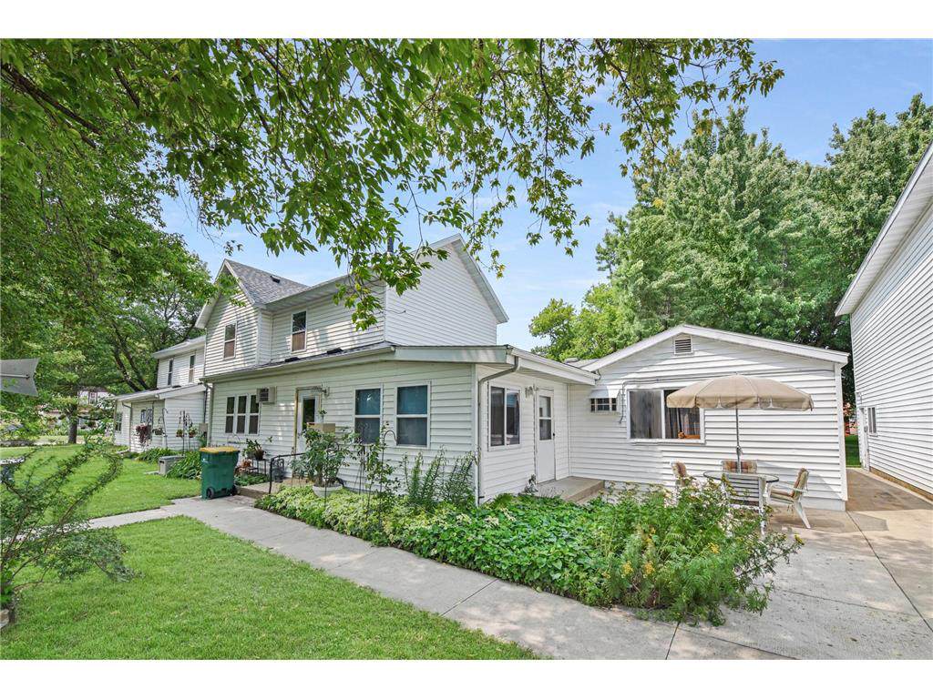 404 4th Avenue - Photo 1
