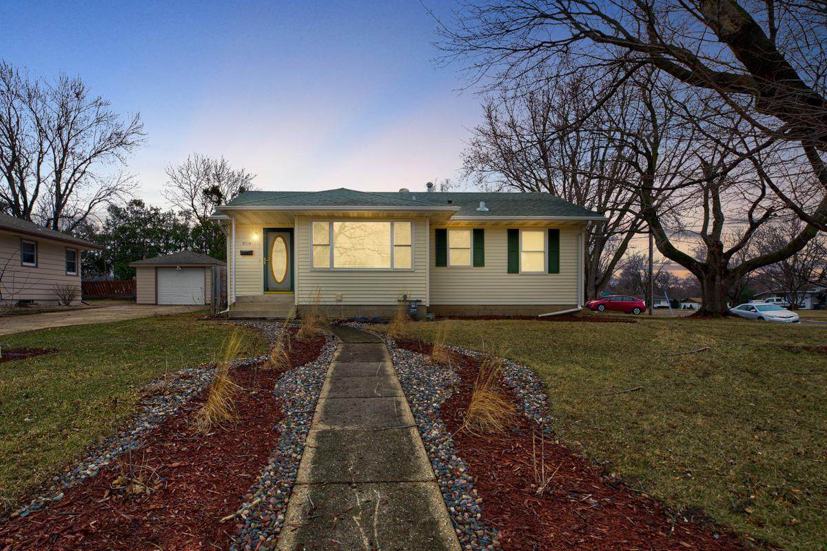 1009 10th Street - Photo 1