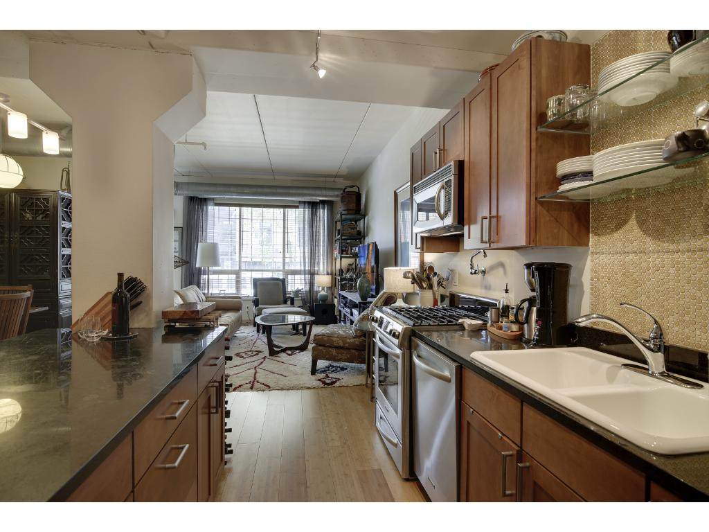 521 2nd Street - Photo 1