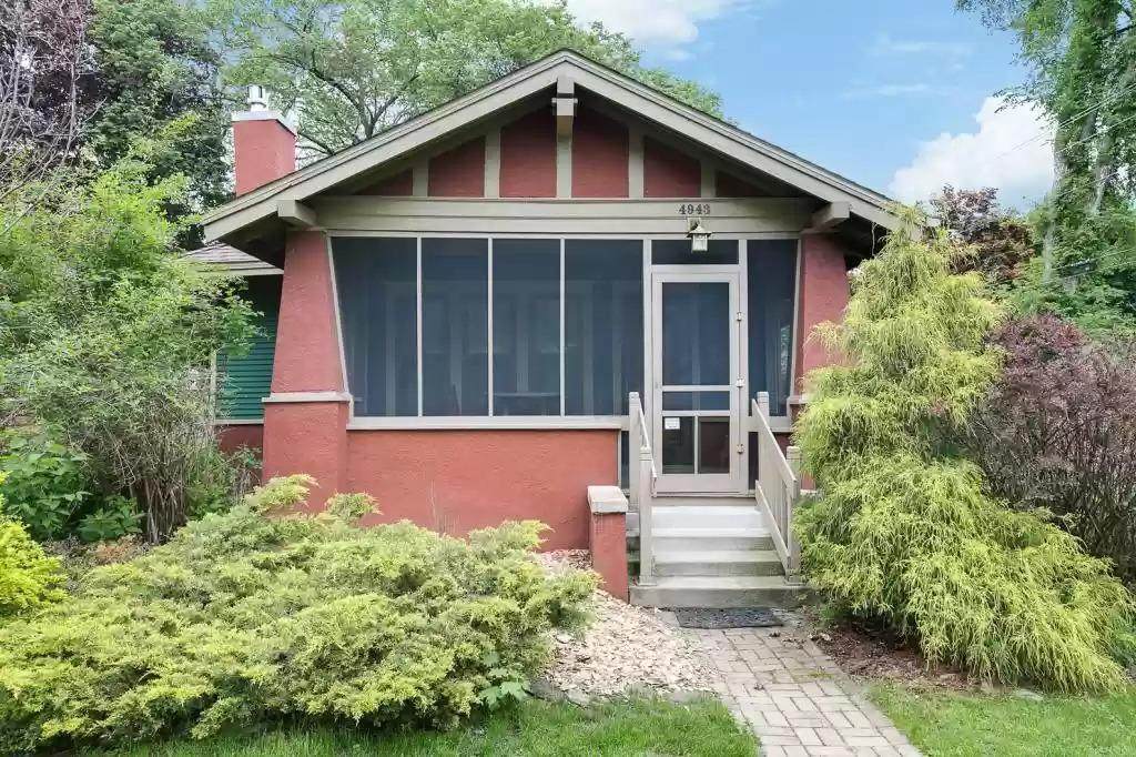 4943 38th Avenue - Photo 1