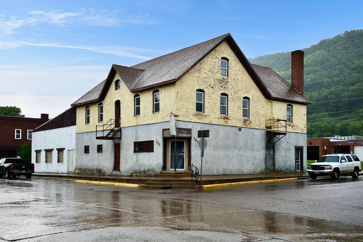 100 Main Street - Photo 1