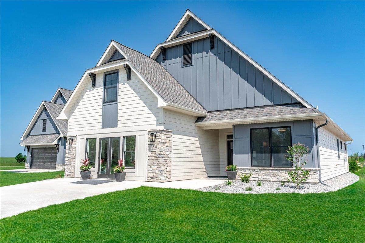 2225 Sharon Lane - Photo 1