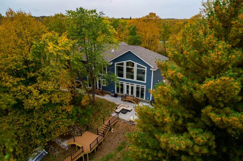 373 Acacia Way - Photo 1