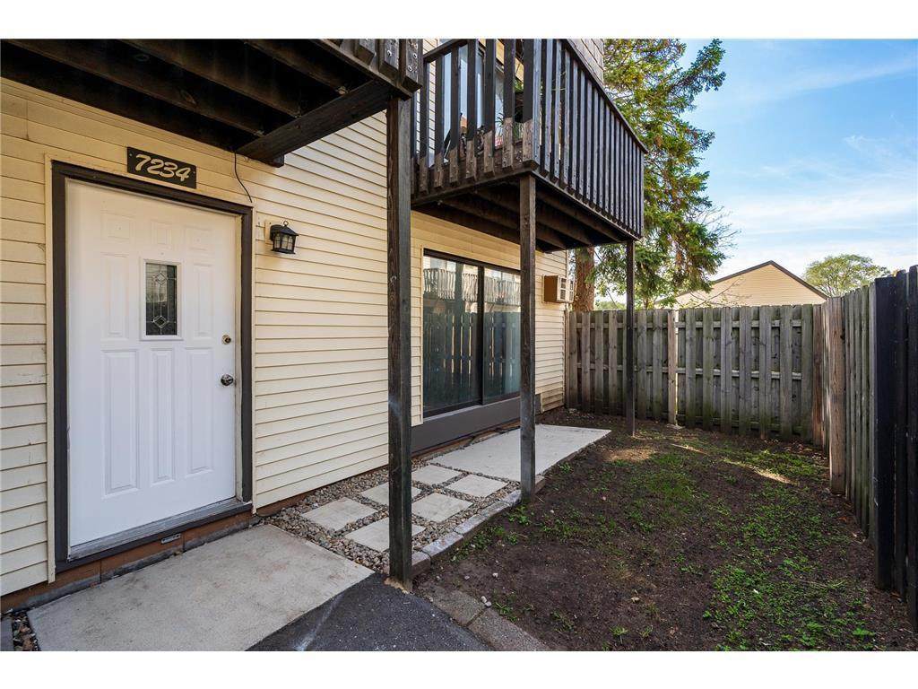 7234 72nd Lane - Photo 1