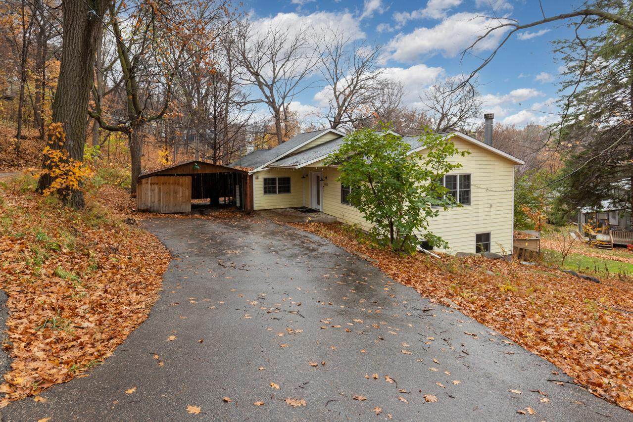 6689 Pawnee Drive - Photo 1