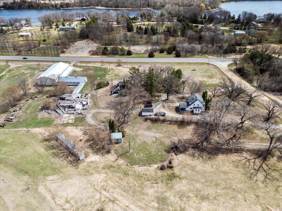72714 250th Street - Photo 1
