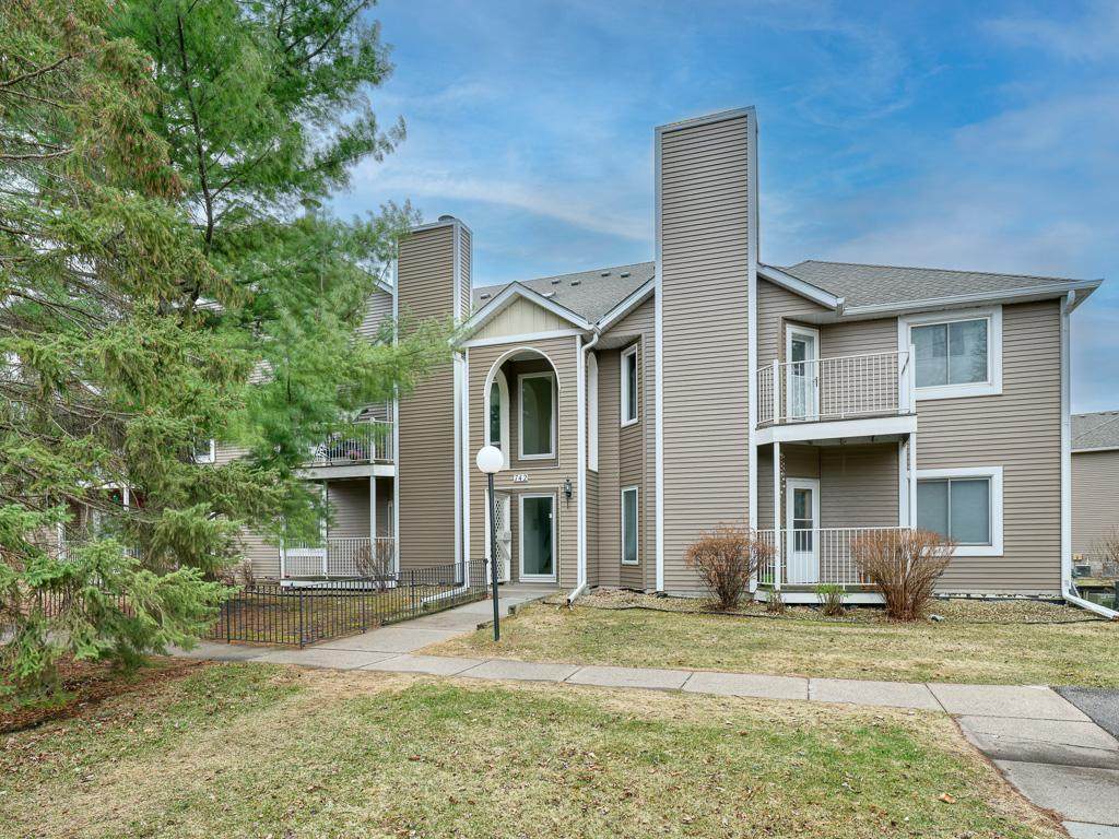 742 County Road F W - Photo 1