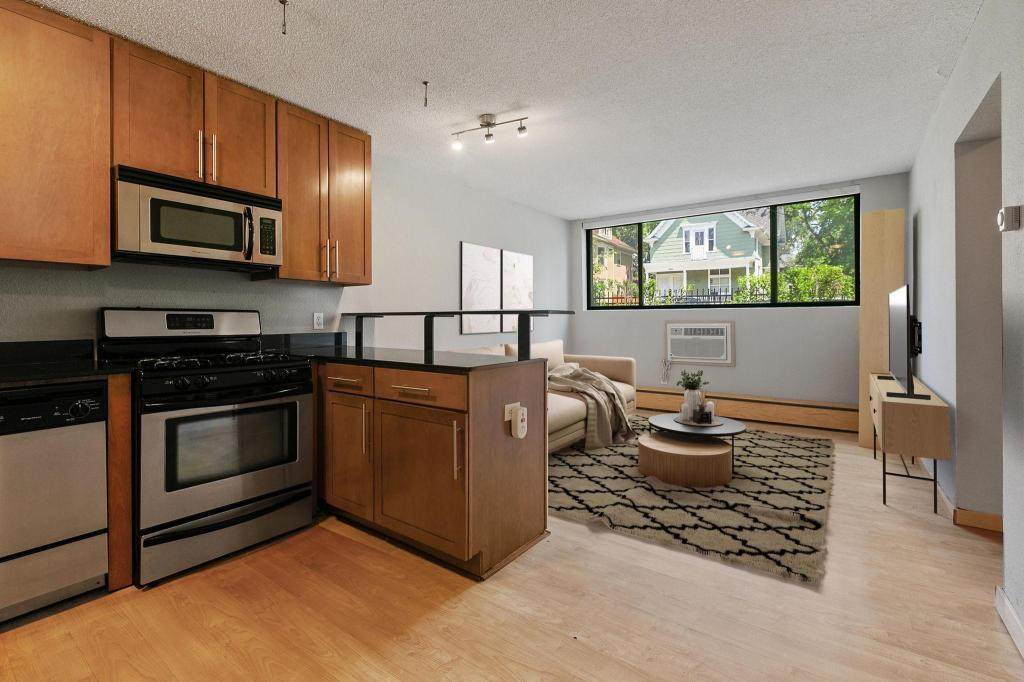2530 1st Avenue - Photo 1