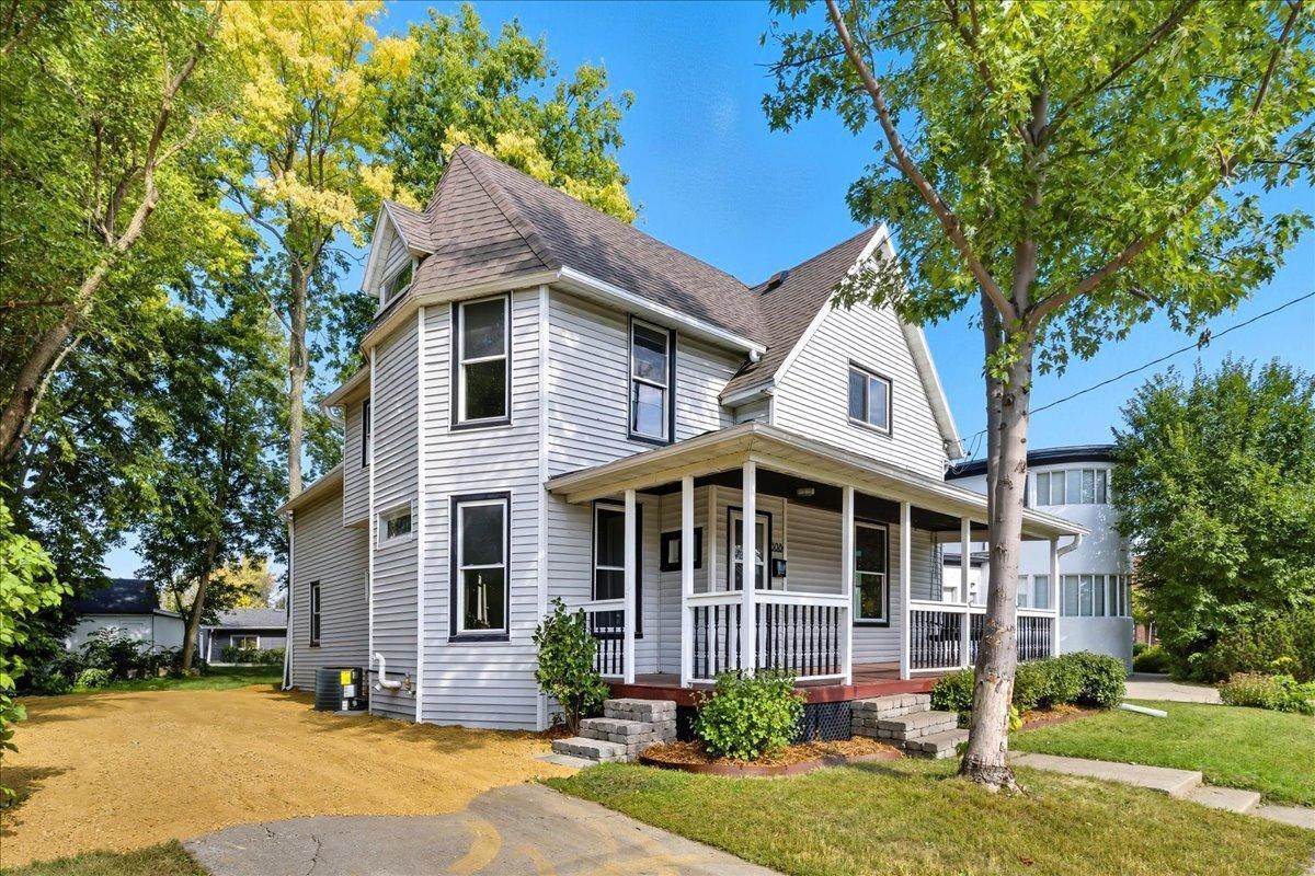 308 Lyon Avenue - Photo 1