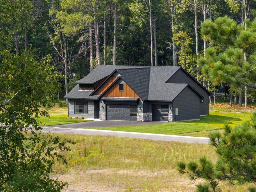 5390 Pine Haven Place - Photo 1