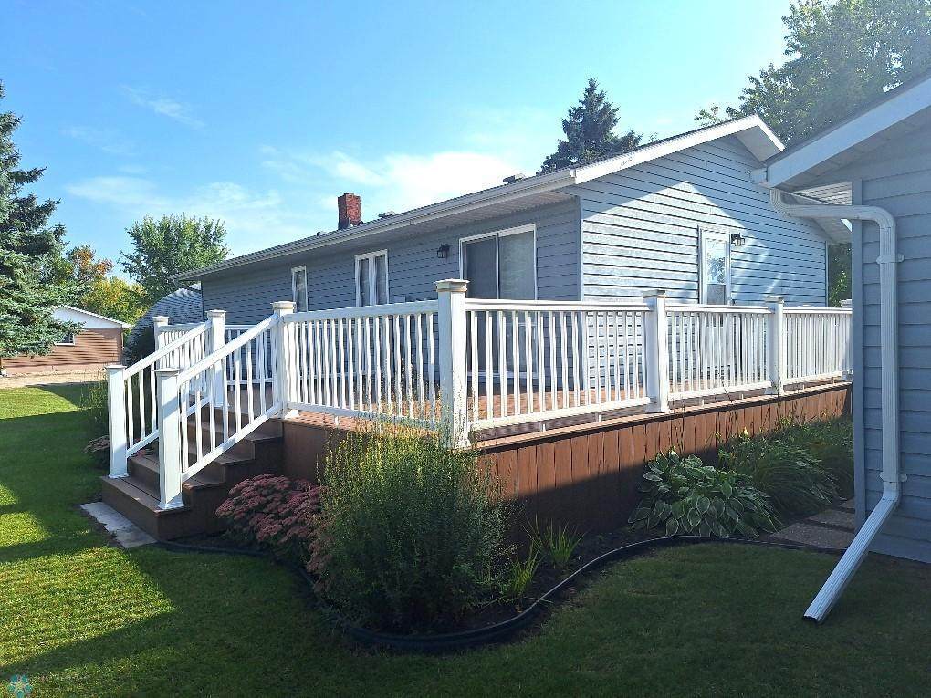 553 Rolette Street - Photo 1