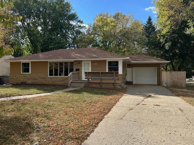 1123 Elmhurst Avenue - Photo 1