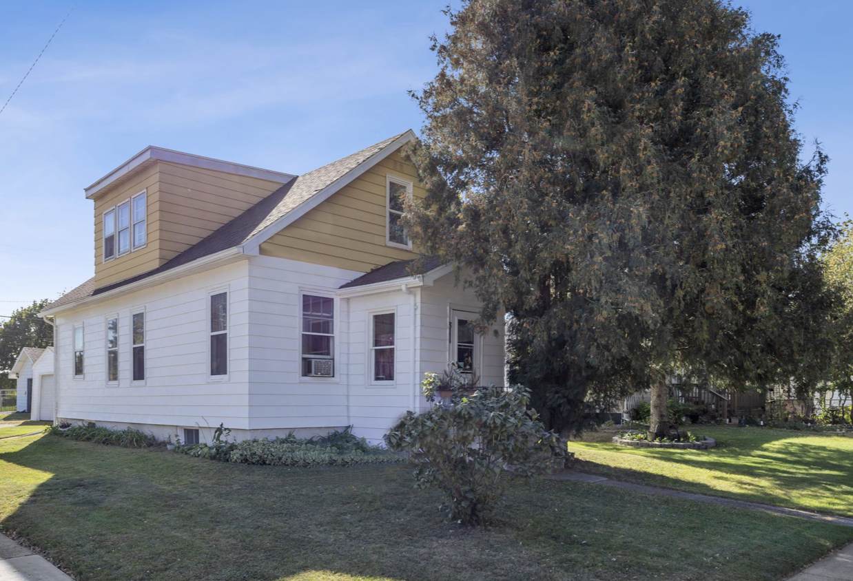 311 1st Avenue - Photo 1