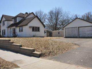 129 Wilson Avenue - Photo 1