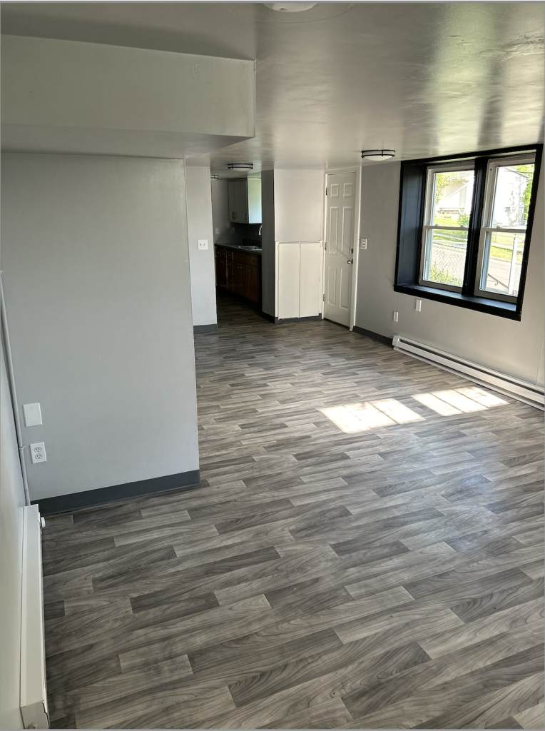 542 Hazel Street - Photo 1