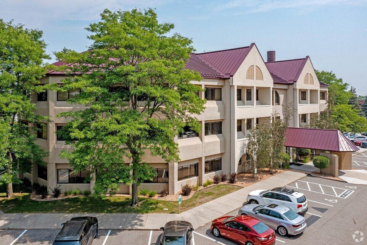 2000 Plymouth Road - Photo 1