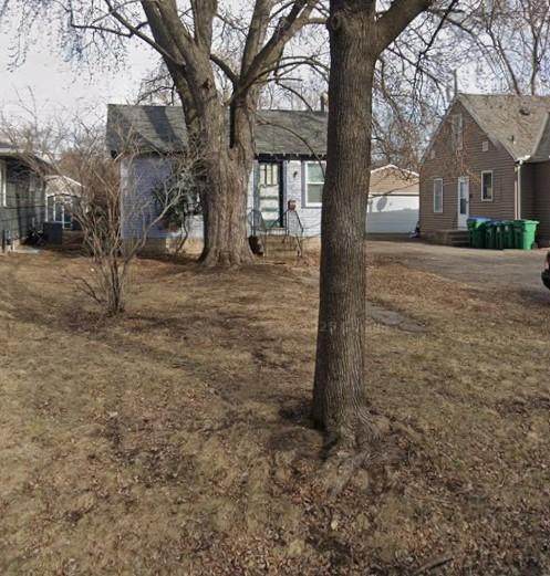 1817 Dakota Avenue - Photo 1