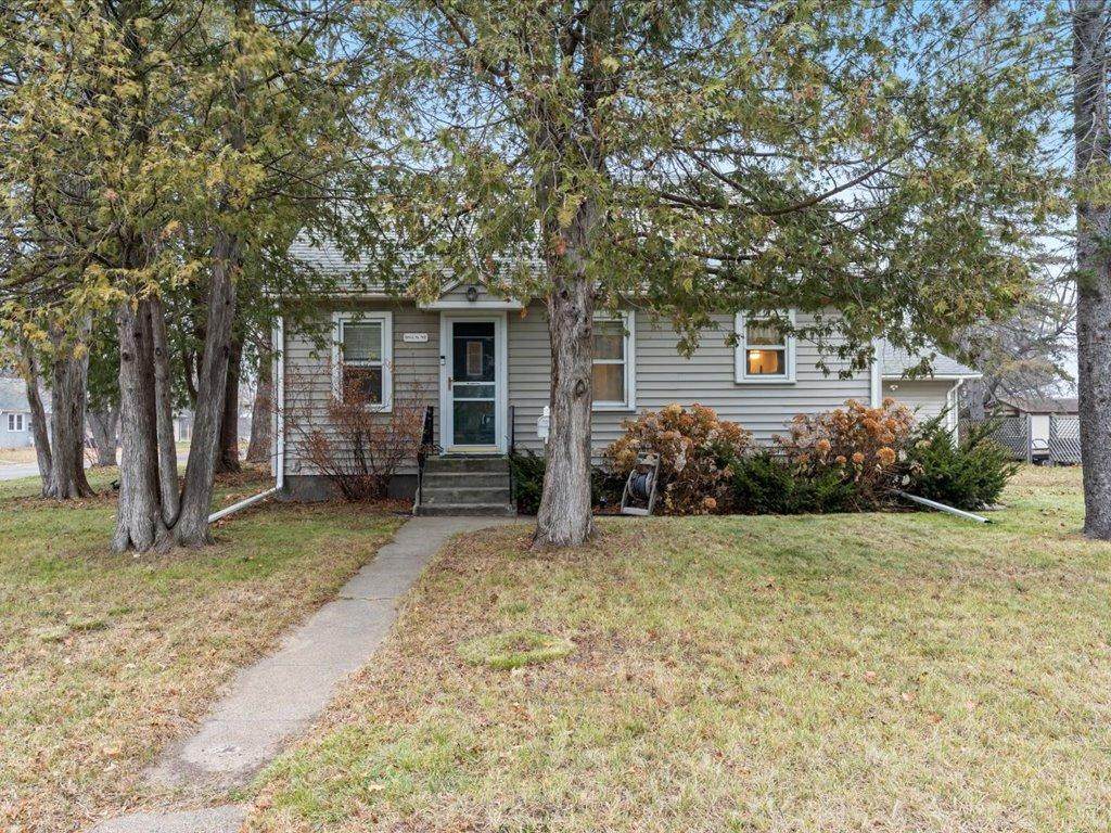 503 L Street - Photo 1