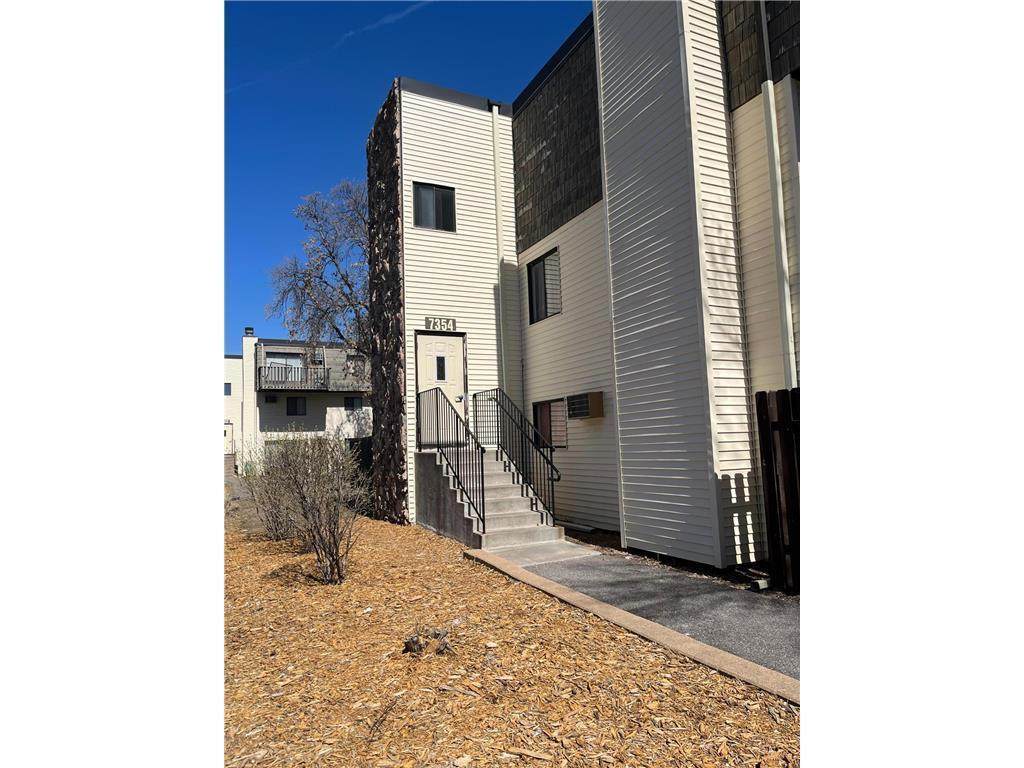 7354 72nd Lane - Photo 1