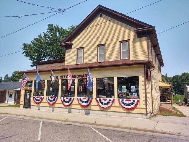 407 Main Street - Photo 1