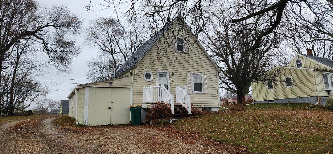 1425 Frank Avenue - Photo 1