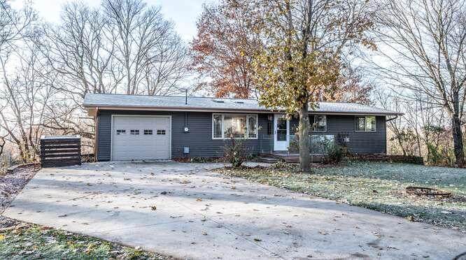 4827 Canterbury Road - Photo 1