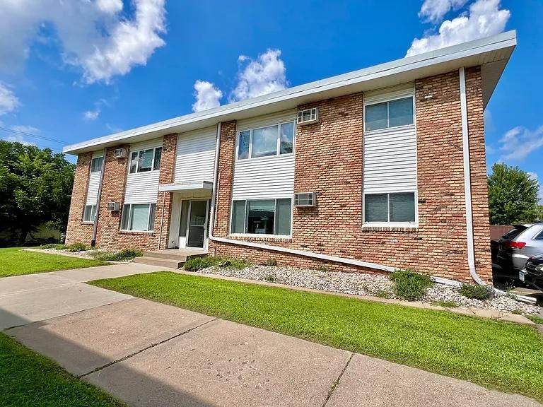 553 Lemon Street - Photo 1