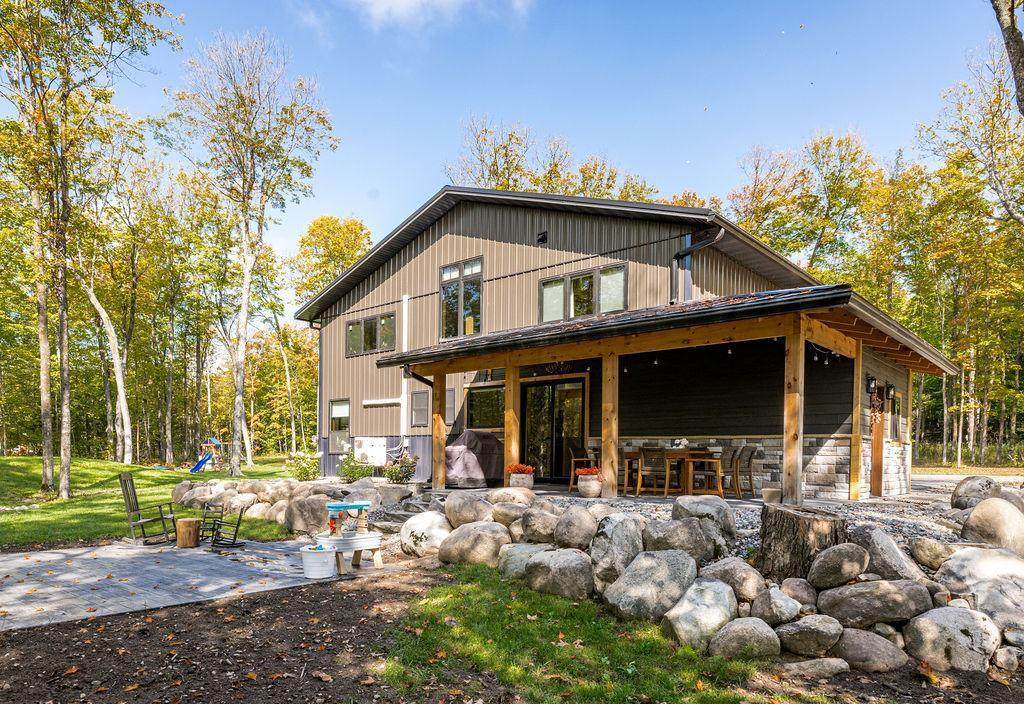 20517 Woodland Heights Drive - Photo 1