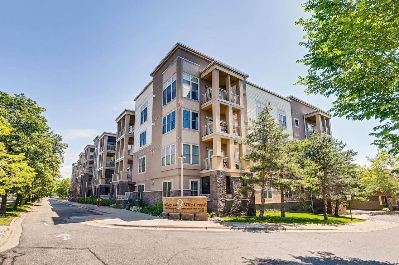 2201 Village Lane - Photo 1