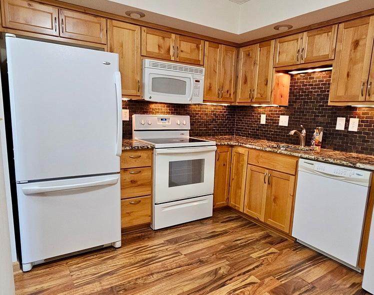 12600 Parkwood Drive - Photo 1