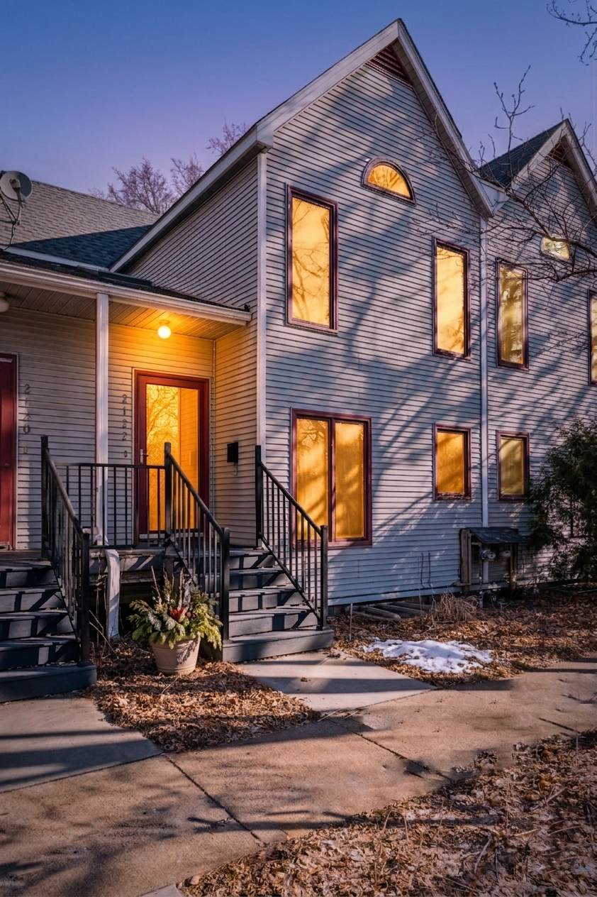 2122 22nd Street - Photo 1