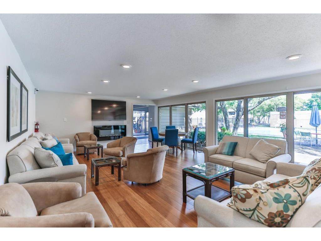 6328 Barrie Road - Photo 1