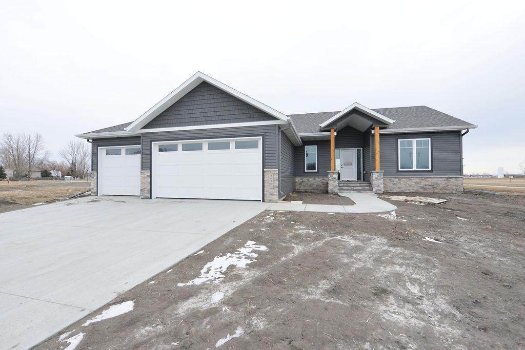 867 Harvest Circle - Photo 1