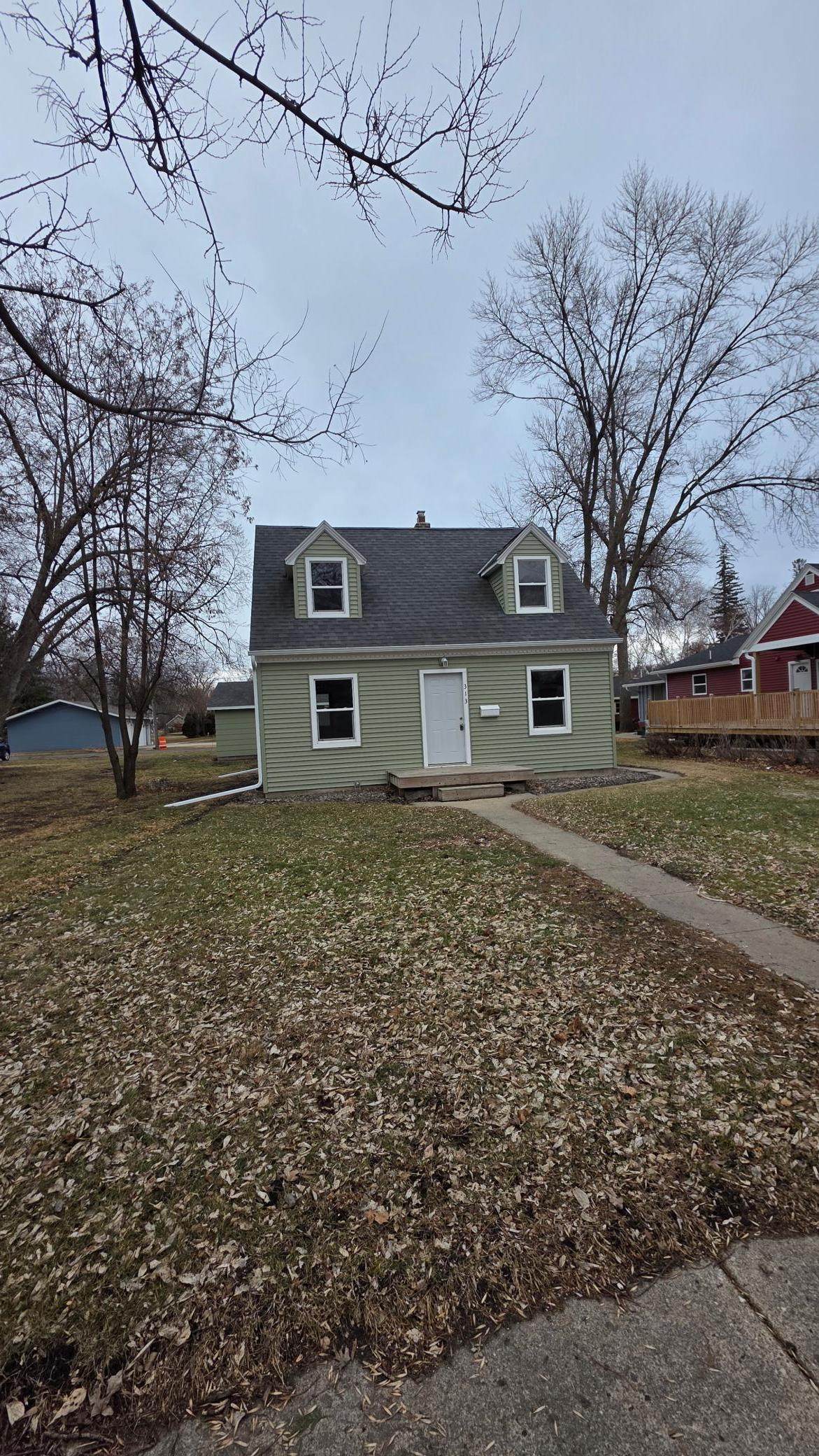 313 11th Street - Photo 1