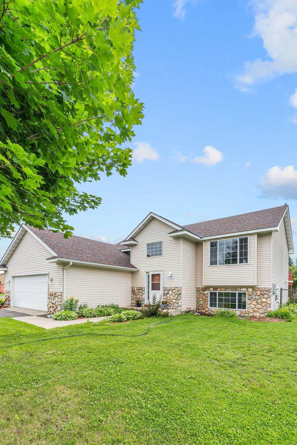 303 Bavaria Lane - Photo 1