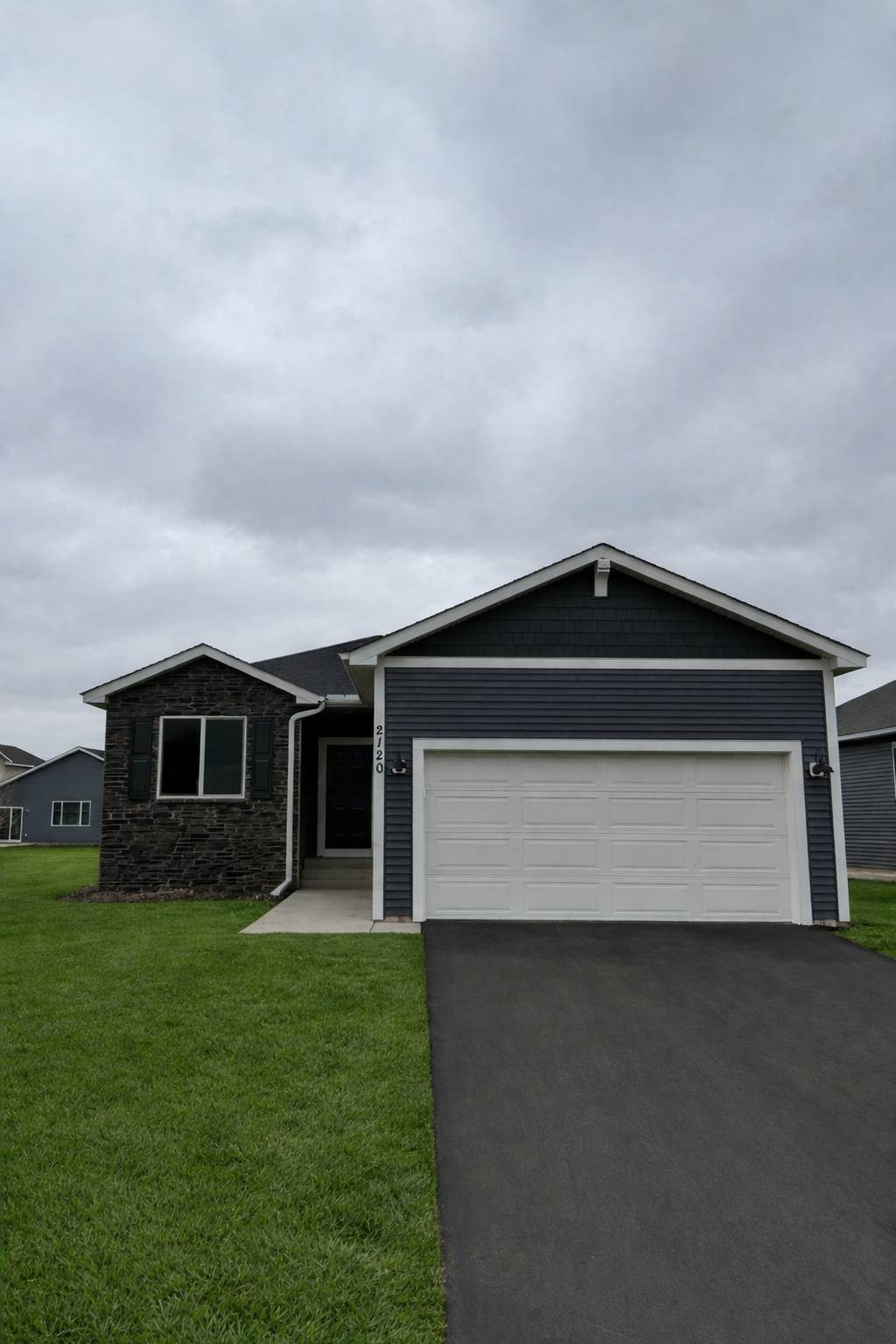 2120 Ridgepointe Drive - Photo 1