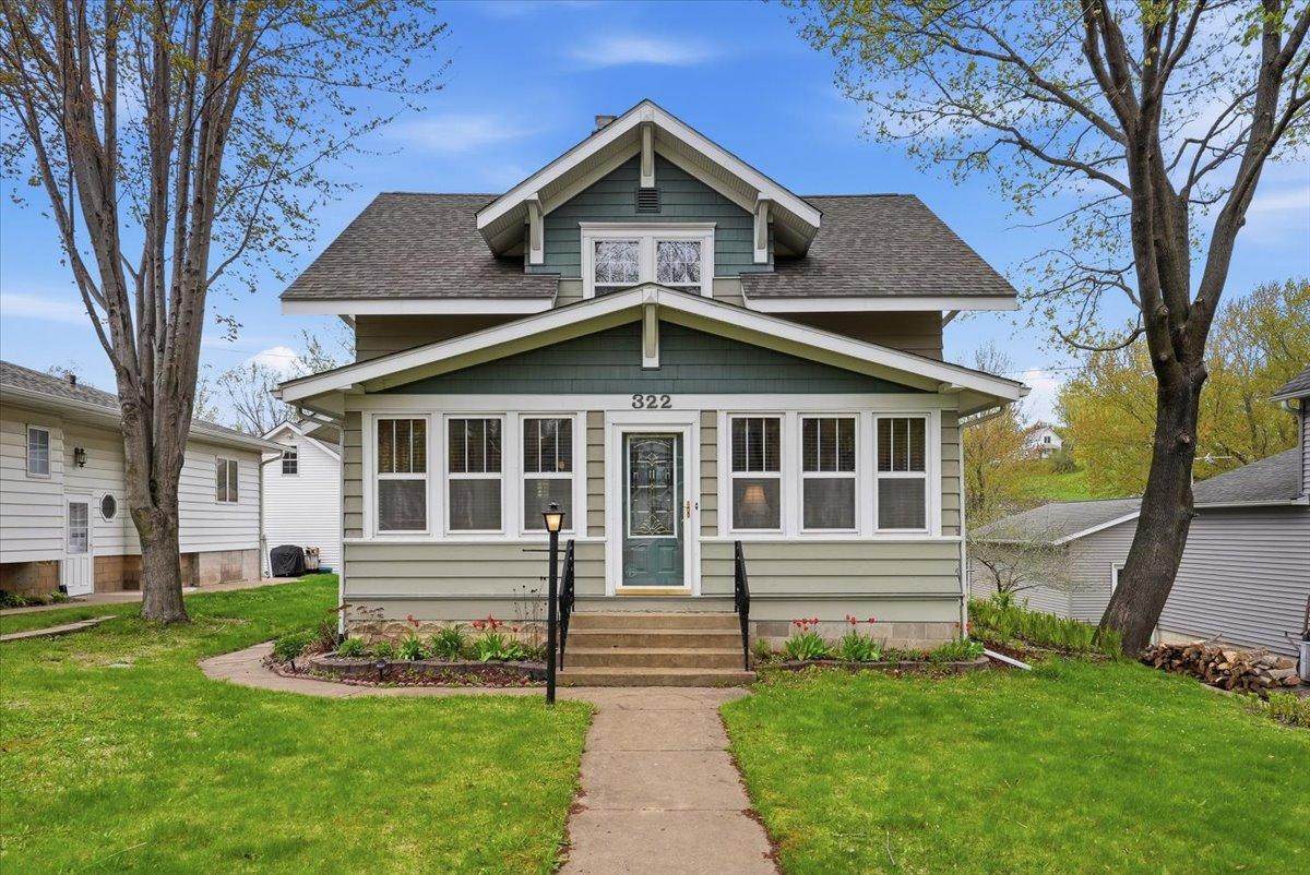 322 Pine Street - Photo 1