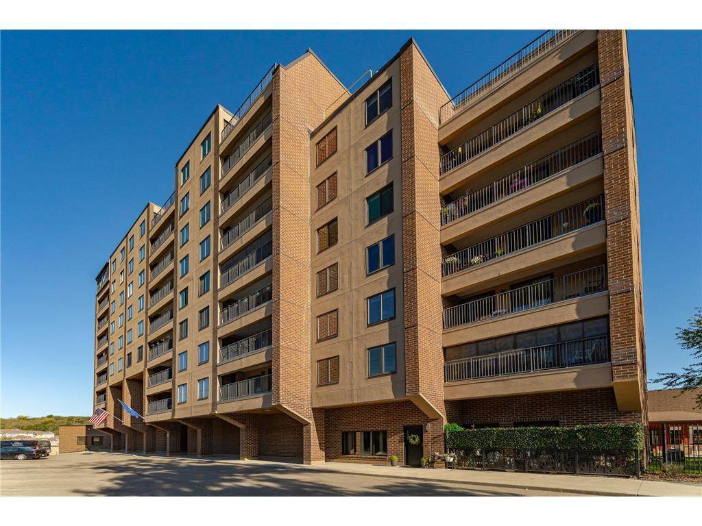 121 14th Street - Photo 1