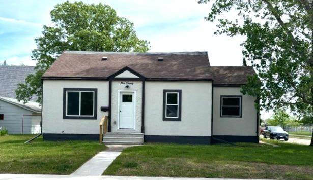 120 Spruce Avenue - Photo 1