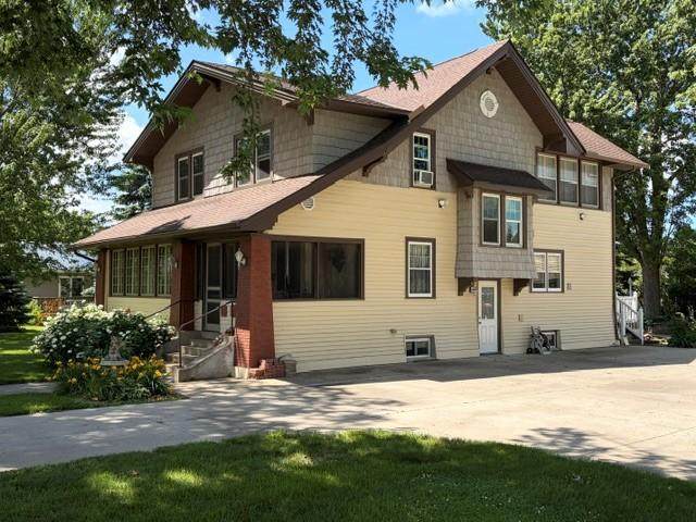 611 Marshall Avenue - Photo 1