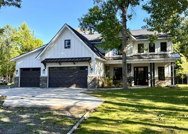 305 Shorewood Drive - Photo 1