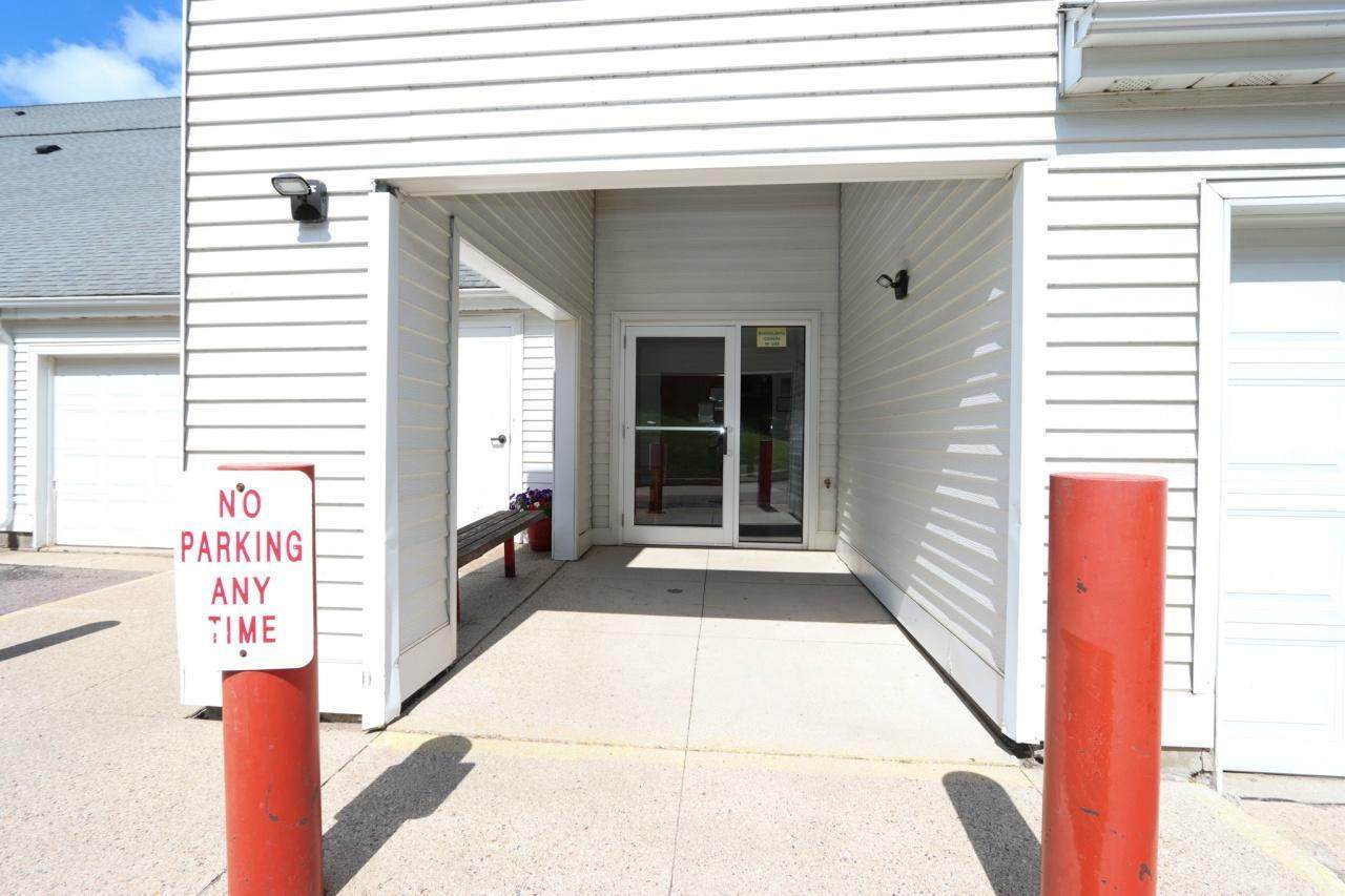 101 Albion Avenue - Photo 1