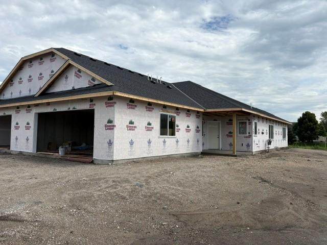 270 Eau Claire Avenue - Photo 1