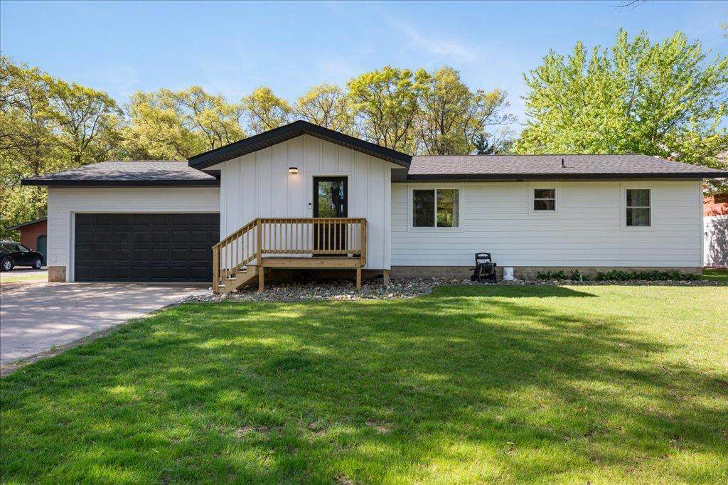 6141 Donald Street - Photo 1