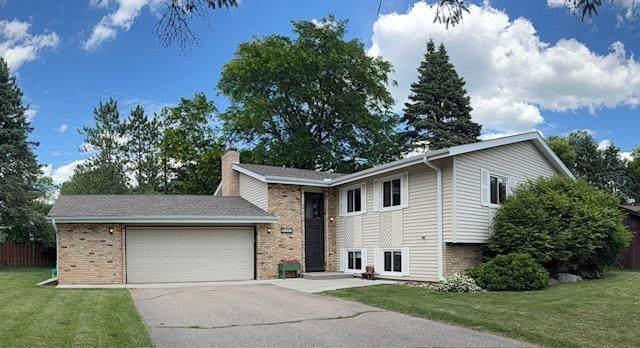 3317 Red Oak Circle - Photo 1